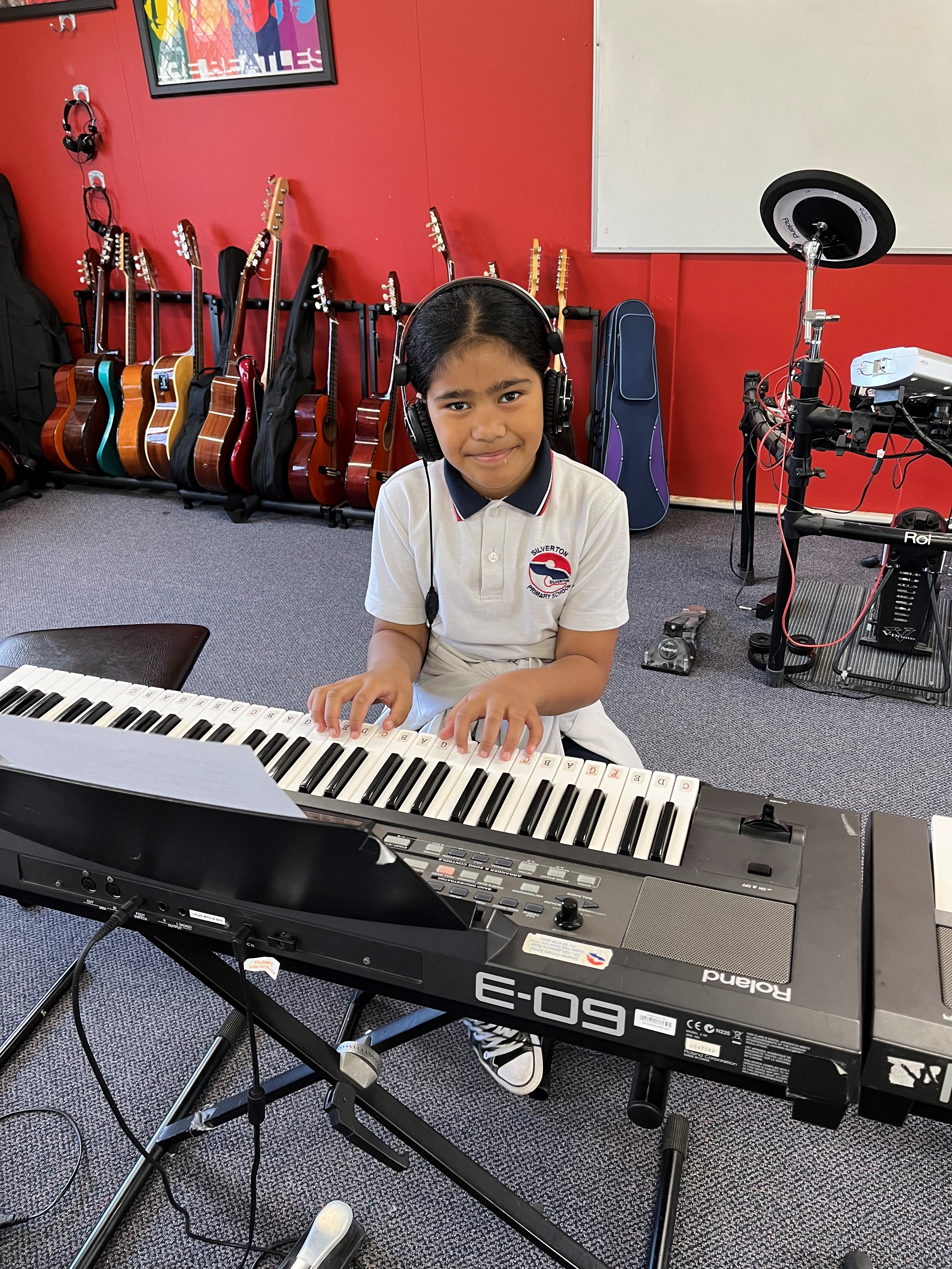 /uploaded_files/media/gallery/1728609526Keyboard 1.jpg